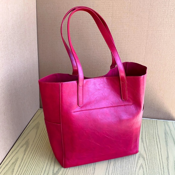 Handbags - Red leather-look tote bag
